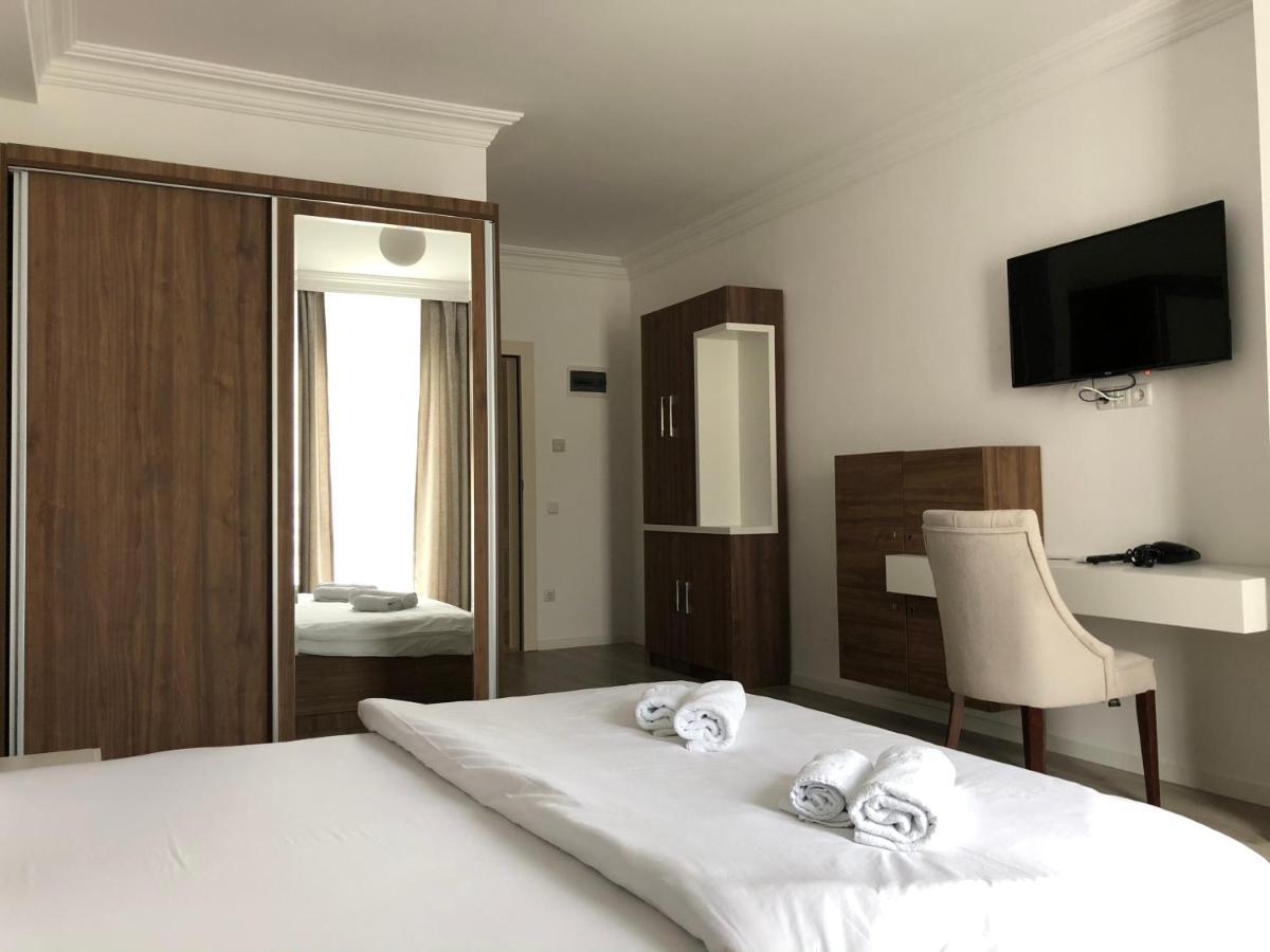 Hotel Dardani Mitrovica Bagian luar foto