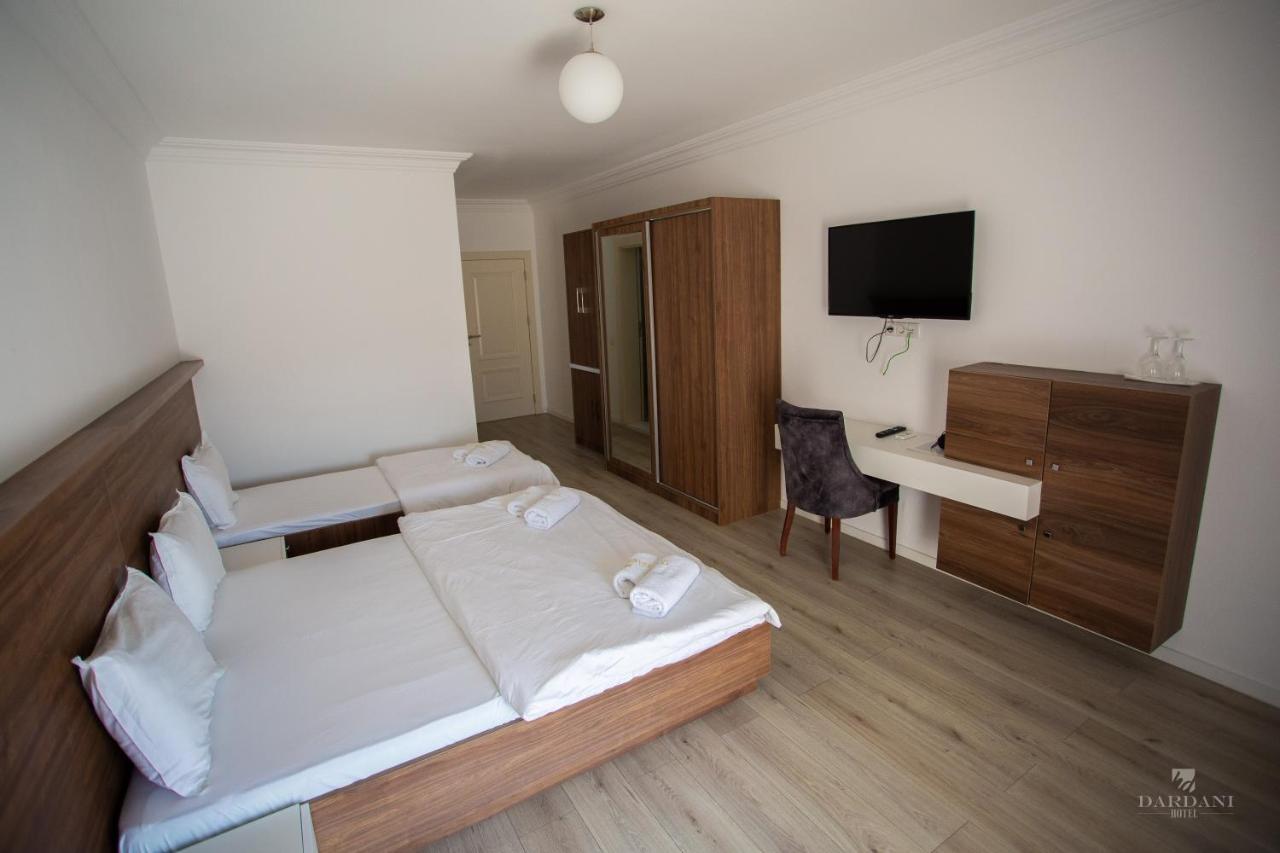 Hotel Dardani Mitrovica Bagian luar foto