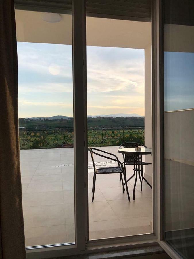 Hotel Dardani Mitrovica Bagian luar foto